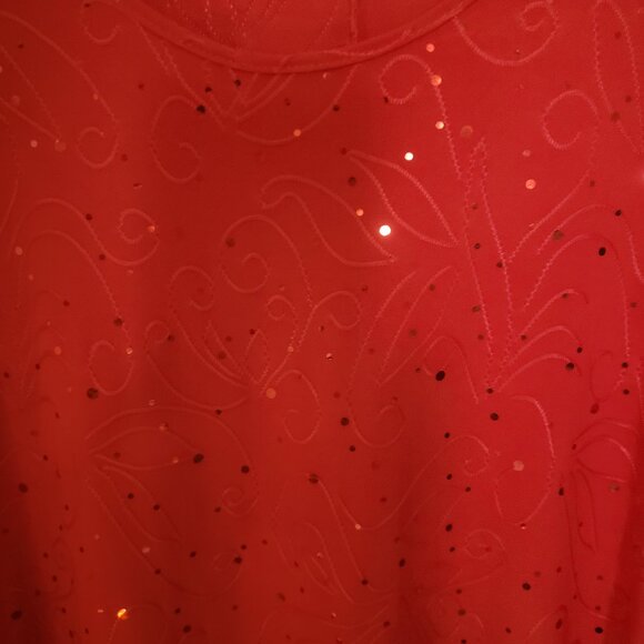 Red sequined blouse. - Picture 3 of 4